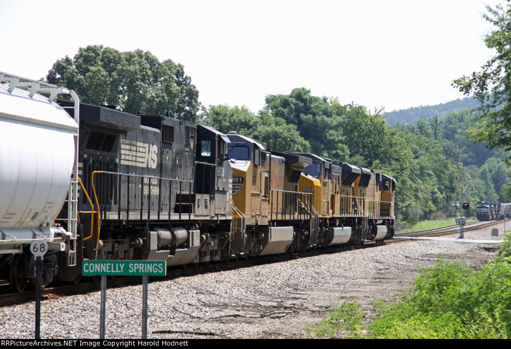 NS 8908 trails 3 UP units on NS train 166